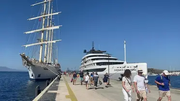 Muğla Bodrum'a Malta ve Bahamalar bayraklı iki kruvaziyer yanaştı