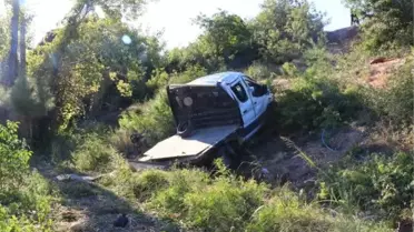 Erbaa'da kamyonet şarampole yuvarlandı: 1 ölü, 3 yaralı