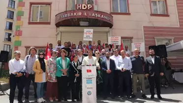 Diyarbakır Annelerinin Oturma Eylemi Paneli Düzenlendi