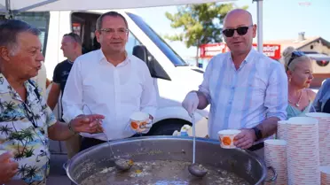 Ayvalık Belediyesi Muharrem Ayı'nda Aşure Dağıttı
