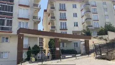 Pendik'te 5 bloklu sitenin kaçak girişi tel örgüyle kapatıldı