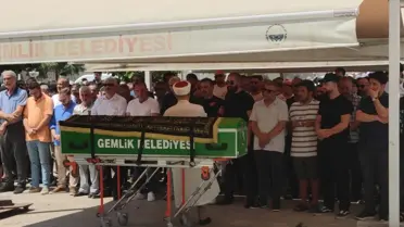 Orhangazi'deki kaza sonucu hayatını kaybeden gençlerin cenazeleri defnedildi