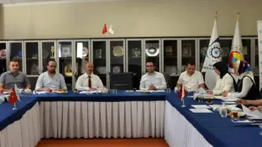 Atatürk Üniversitesi İİBF Kamu Yönetimi Bölümü ile ETSO 'Sektörel İşbirliği Alanları Çalıştayı' düzenlendi