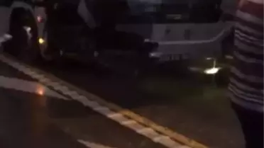 İstanbul'da Sabah Saatlerinde İki Metrobüs Kazası