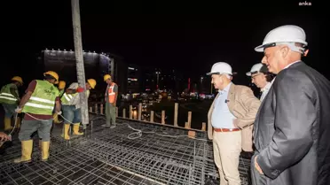 İzmir Büyükşehir Belediyesi Kültürpark Kapılarının Restorasyonunu Yarıladı