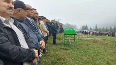 Terme'de trafik kazasında hayatını kaybeden kadının cenazesi Ordu'da defnedildi