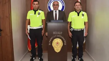 Sinop'ta yaşlı vatandaşı kurtaran polislere teşekkür belgesi