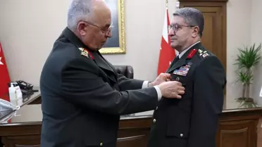 Kara Kuvvetleri Komutanlığı'nda Görev Değişimi
