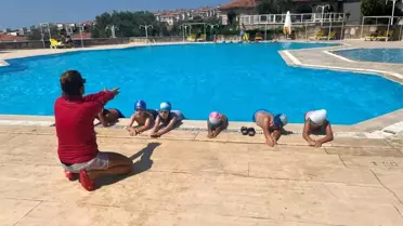 Balıkesir Gömeç Belediyesi'nden Çocuklara Yaz Aylarında Yüzme Eğitimi