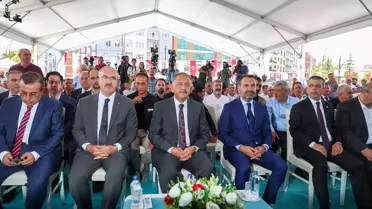 Çevre Şehircilik ve İklim Değişikliği Bakanı Mehmet Özhaseki: '18 ilin etkilendiği depremlerde 680 bin ev yıkıldı'