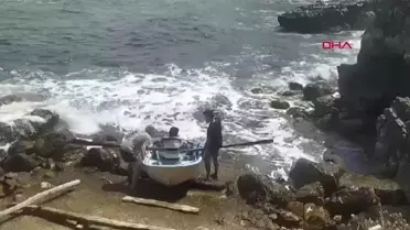 Bartın'da Balıkçılar Dalgalarla Mücadele Etti
