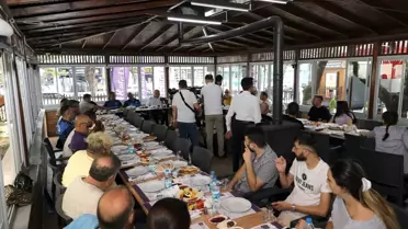 Afyonkarahisar Belediyesi Zabıta Müdürü Taner Çelik ve ekibi basın mensuplarıyla buluştu