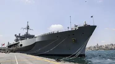 ABD Donanmasına ait USS Mount Whitney İstanbul'da tanıtıldı