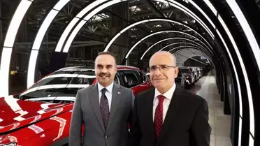 Sanayi ve Teknoloji Bakanı Fatih Kacır ve Hazine ve Maliye Bakanı Mehmet Şimşek, Togg tesislerini gezdi