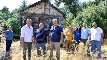 Antalya Muratpaşa Belediye Başkanı Ümit Uysal, çocukluk arkadaşının davetiyle Üçoluk Yaylası'nda buluştu