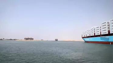 Süveyş Kanalı'ndan geçen ilk yeşil enerjiyle çalışan gemi