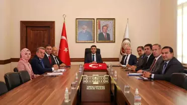 Görevini devraldığı gün ilk toplantısını gerçekleştirdi