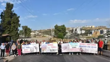 İzmir'de Harmandalı Katı Atık Depolama Tesisi'ne çöp dökülmesi protesto edildi