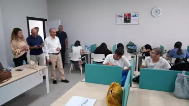 Adıyaman Belediye Başkanı Süleyman Kılınç, AKEM'de öğrenci ve öğretmenleri ziyaret etti