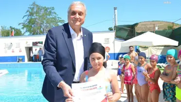 Bozüyük Belediyesi Yaz Spor Okulları Yüzme Kursu Katılım Belgelerini Dağıttı