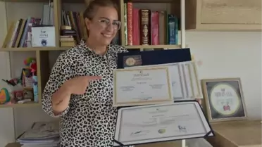 Ailesinin İzin Vermemesi Nedeniyle Hukuk Fakültesini Gidemeyen Kadın, 2 Çocuk Sahibi Olduktan Sonra Hayaline Kavuştu