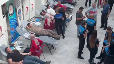 Adana Emniyet Müdürlüğü Personeli Türk Kızılay'a Kan ve Kök Hücre Bağışı Yaptı