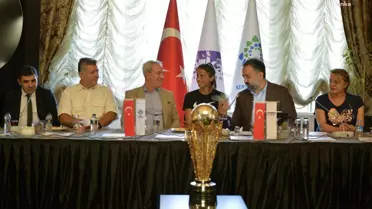 Ankara Büyükşehir Belediyesi FOMGET Kadın Futbol Takımı Şampiyonlar Ligi'ne destek istedi
