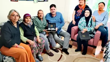 Balıkesir Kent Konseyi Şehre Vefa Meclisi Üyeleri 50 Yılını Aşmış Çiftleri Ziyaret Ediyor