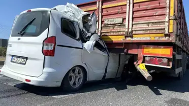 Tekirdağ Ergene'de Kontrolden Çıkan Araç Tırın Altına Girdi