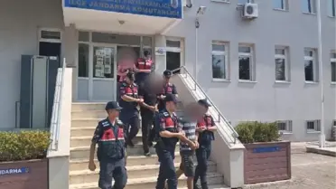 Bursa'da Trafik İşaret Levhalarını Çalan 3 Kişi Yakalandı