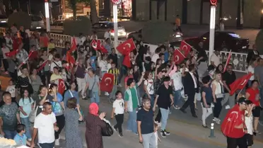 Niğde'de 30 Ağustos Zafer Bayramı'nda Fener Alayı Düzenlendi