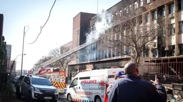 Albüm: Güney Afrika'nın Johannesburg Kentinde Bir Binada Çıkan Yangında Ölü Sayısı 73'e Yükseldi