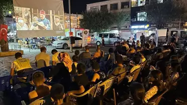 Midyat Belediyesi 30 Ağustos Zafer Bayramı için açık hava sinema etkinliği düzenledi