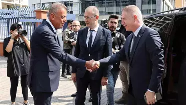 İstanbul Valisi Ataşehir Belediyesini Ziyaret Etti