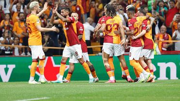 3 futbolcudan servet kazanacaklardı! Galatasaray, kulübü ihya edecek parayı elinin tersiyle itti
