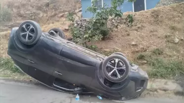 Edremit'te Otomobil Devrildi: 5 Kişi Yaralandı