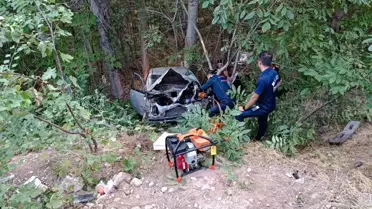Malatya'da otomobil şarampole yuvarlandı, 2 kişi yaralandı