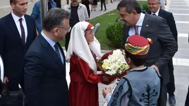 Milli Eğitim Bakanı Tekin'den yerel yönetimlere çağrı Açıklaması