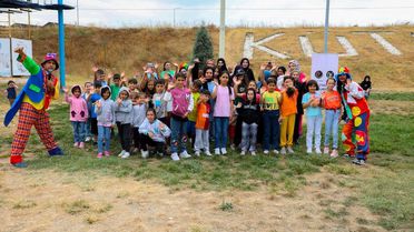 Kütahya Valisi Musa Işın'ın eşi Tuba Işın, çocuk şenliğine katıldı