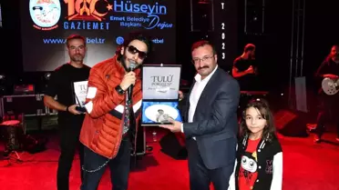 İsmail YK, Gazi Emet'in Kurtuluşu Bor Termal ve Turizm Festivalinde sevenleriyle buluştu