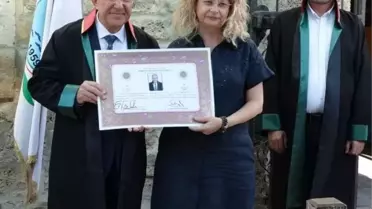 Diş Hekimi 40 Yıl Sonra Avukatlık Cübbesi Giydi