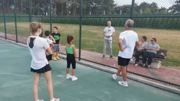 Bayramiç Belediyesi Ücretsiz Tenis Kursu Vermeye Başladı