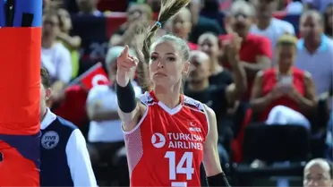 Heykelinin dikileceğini duyan Eda Erdem'den duygusal sözler: Gözlerim dolu dolu dinledim