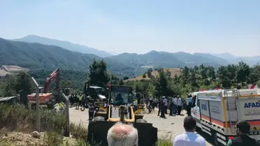 Kamyonun Cenaze Törenine Çarpması Sonucu 5 Kişi Öldü, 25 Kişi Yaralandı