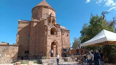 Akdamar Kilisesi'nde 11. ayin için hazırlıklar sürüyor