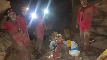 Profesyonel Mağaracılar Hakkari'deki Mağaralarda Araştırma Yaptı