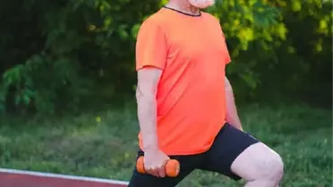 İleri yaşla birlikte ortaya çıkan spinal stenozun belirtileri ve tedavisi