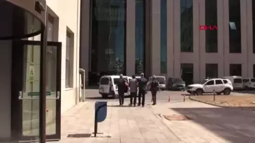 PKK'dan kaçan 2 terör örgütü mensubu Habur Sınır Kapısı'nda teslim oldu