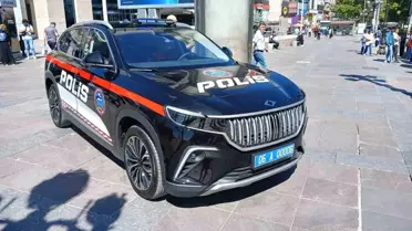 Türkiye'nin Otomobili Togg'a Kızılay Meydanı'nda Yoğun İlgi