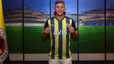 Adana Demirspor'a transfer olması beklenen Burak Kapacak, Sivasspor'a imza attı